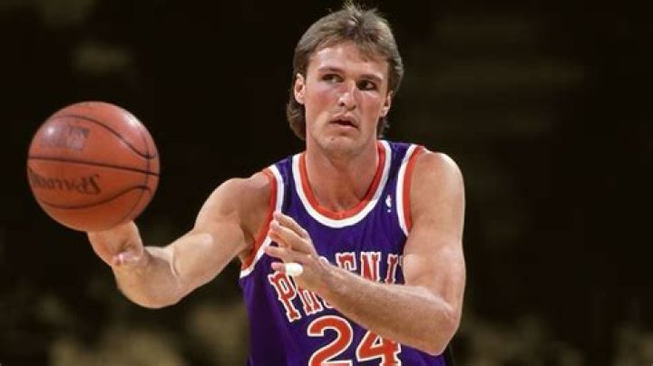 Tom Chambers (Basketball Player) - Age, Birthday, Bio, Facts, Family, Net Worth, Height & More
