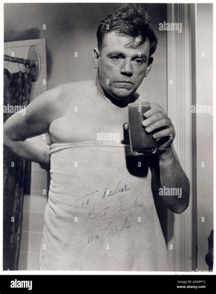 Tom Ewell Biography, Age, Height, Wife, Net Worth, Family