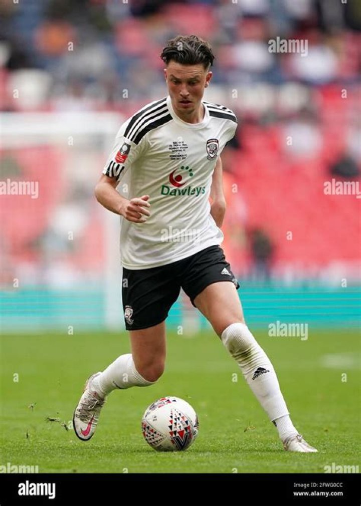 Tom Owen-Evans Biography, Age, Height, Wife, Net Worth, Family