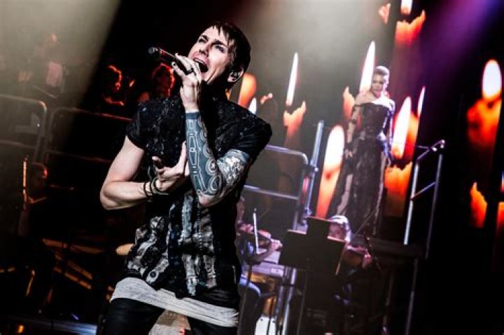 Tony Vincent (Stage Actor) - Age, Birthday, Bio, Facts, Family, Net Worth, Height & More