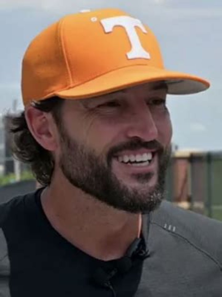 Tony Vitello Height, Weight, Net Worth, Age, Birthday, Wikipedia, Who, Nationality, Biography