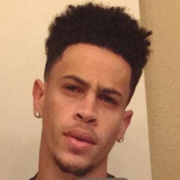 Travie Williams (YouTube Star) - Age, Birthday, Bio, Facts, Family, Net Worth, Height & More