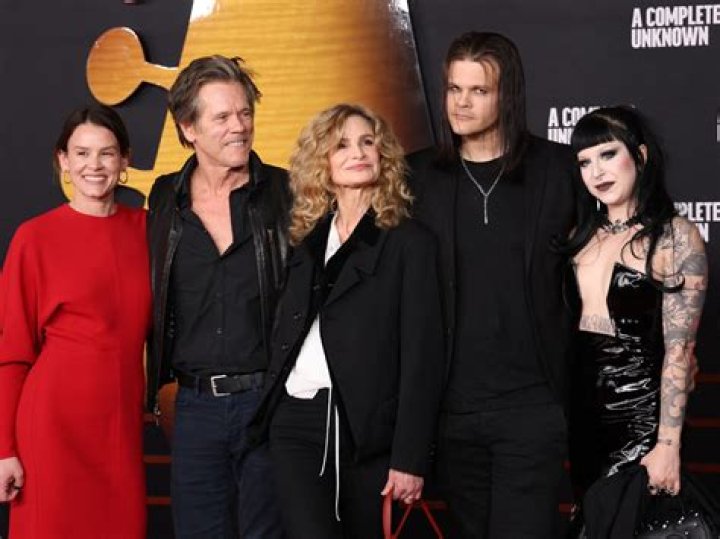 Travis Bacon – Celebsgraphy