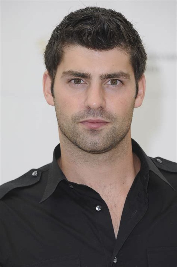 Travis Milne Biography, Age, Height, Wife, Net Worth, Family