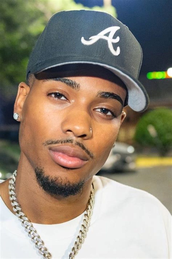 Tray Bills (Rapper) - Age, Birthday, Bio, Facts, Family, Net Worth, Height & More