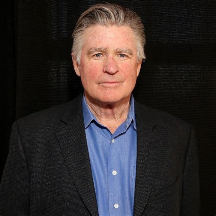 Treat Williams (TV Actor) - Age, Birthday, Bio, Facts, Family, Net Worth, Height & More