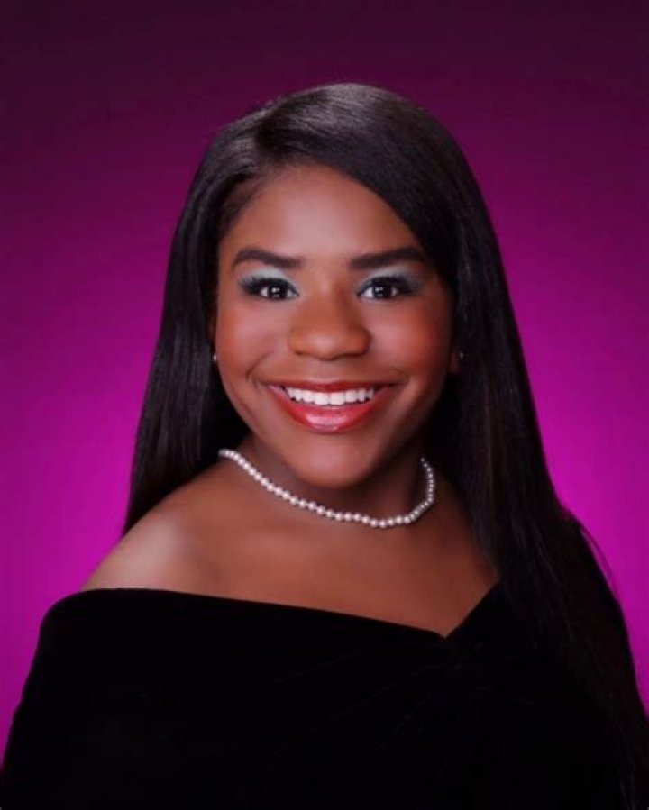 Trinitee Stokes biografía, edad, altura, esposa, net worth, familia