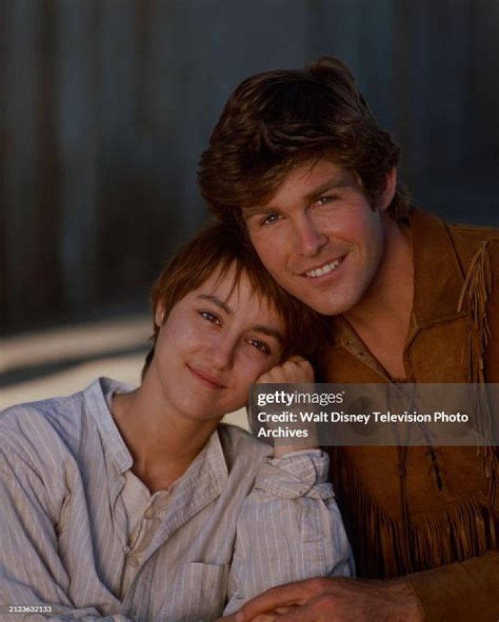 Ty Miller (TV Actor) - Age, Birthday, Bio, Facts, Family, Net Worth, Height & More