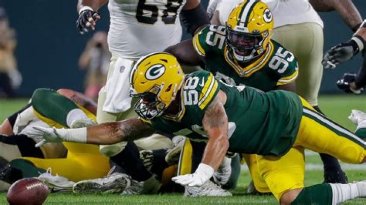 Tyler Davis (YouTube Star) - Age, Birthday, Bio, Facts, Family, Net Worth, Height & More