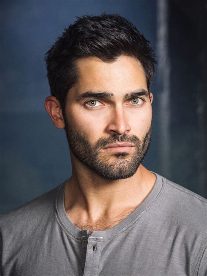 Tyler Hoechlin – Celebsgraphy