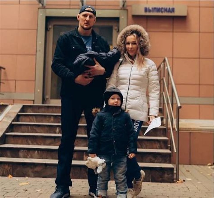 
UFC Alexander Volkov Brother And Sister Family, Ethnicity And Religion 