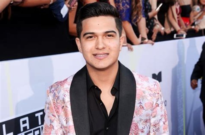 Ulices Cháidez (World Music Singer) - Age, Birthday, Bio, Facts, Family, Net Worth, Height & More