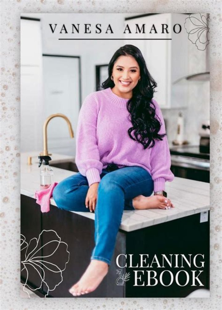 Vanesa Amaro (TikTok Star) - Age, Birthday, Bio, Facts, Family, Net Worth, Height & More