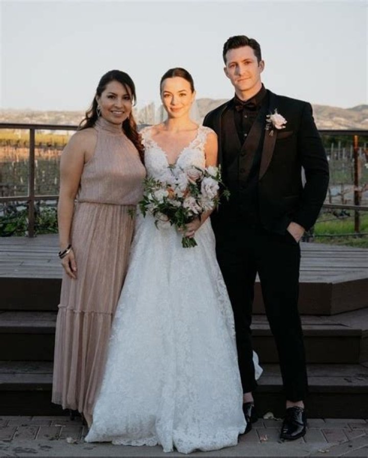 Vanessa Merrell (YouTube Star) - Age, Birthday, Bio, Facts, Family, Net Worth, Height & More