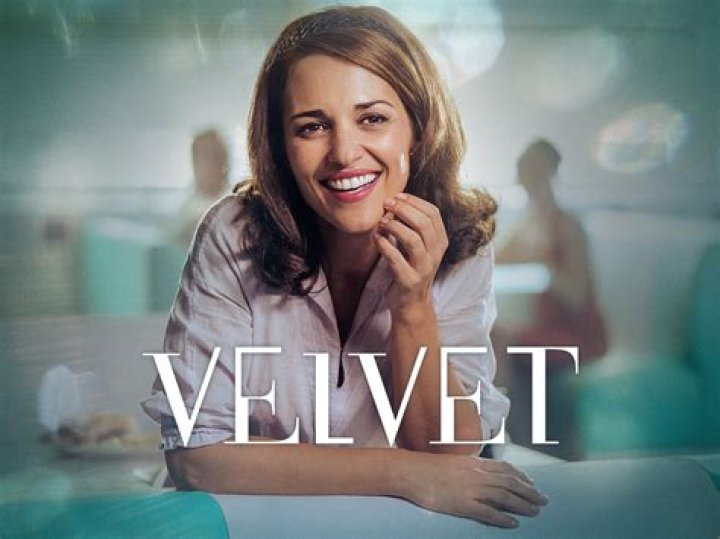 ‘Velvet Collection’ Stars Take Us Behind-the-Scenes as Filming Starts on Season 2!