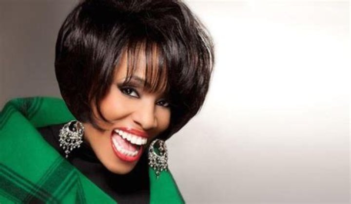 Vickie Winans (Gospel Singer) - Age, Birthday, Bio, Facts, Family, Net Worth, Height & More