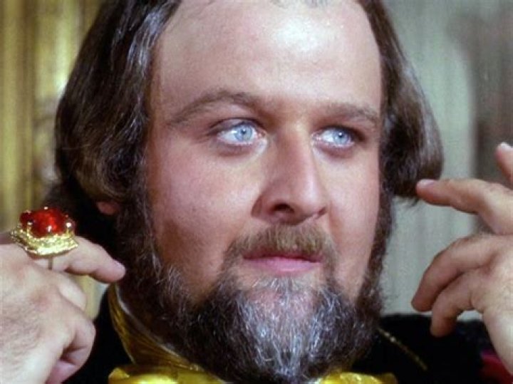 Victor Buono biografía, edad, altura, esposo, net worth, familia
