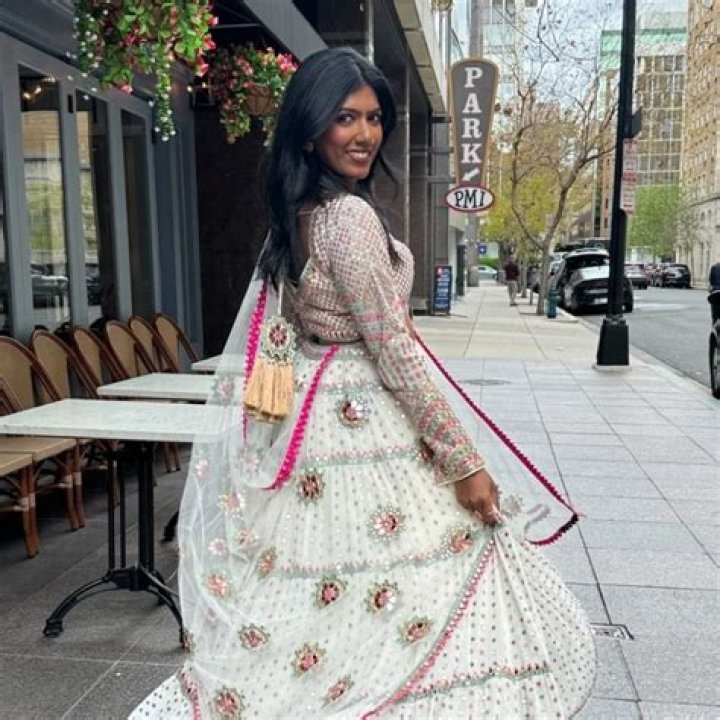 Vidya Gopalan (TikTok Star) - Age, Birthday, Bio, Facts, Family, Net Worth, Height & More