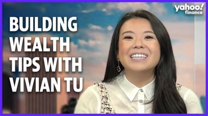 Vivian Tu Height, Weight, Net Worth, Age, Birthday, Wikipedia, Who, Instagram, Biography