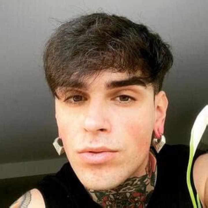 Vlado Saric (TikTok Star) - Age, Birthday, Bio, Facts, Family, Net Worth, Height & More