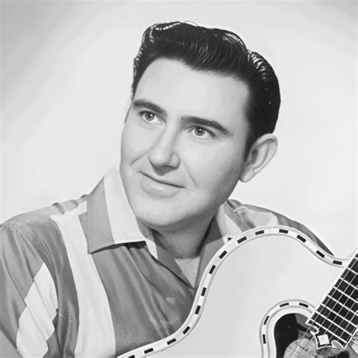 Webb Pierce Biography, Age, Height, Wife, Net Worth, Family