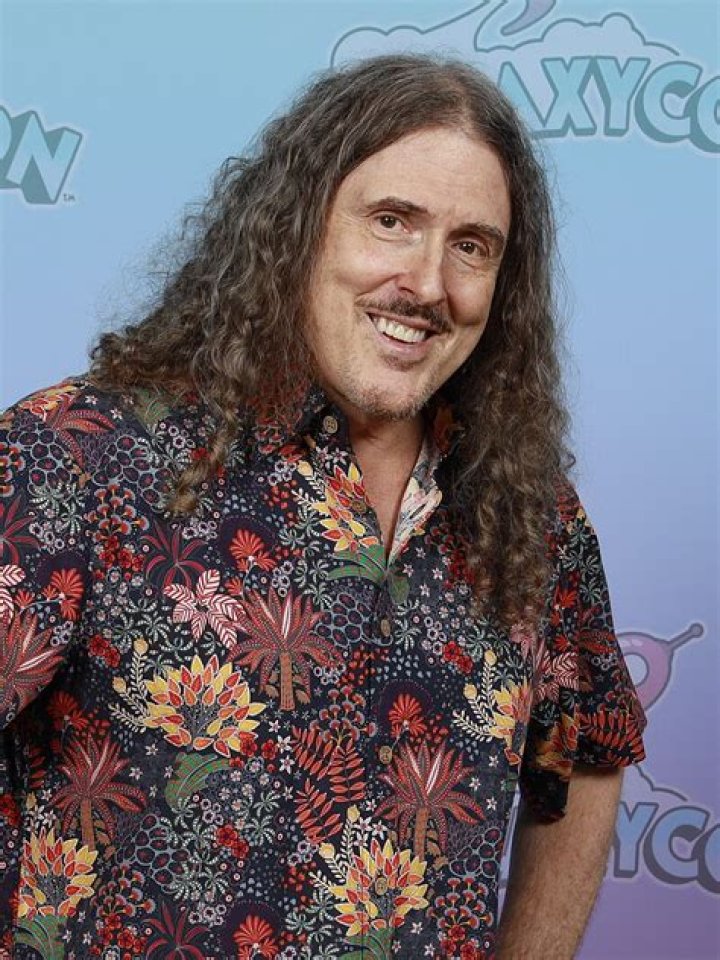 How tall is Weird Al Yankovic