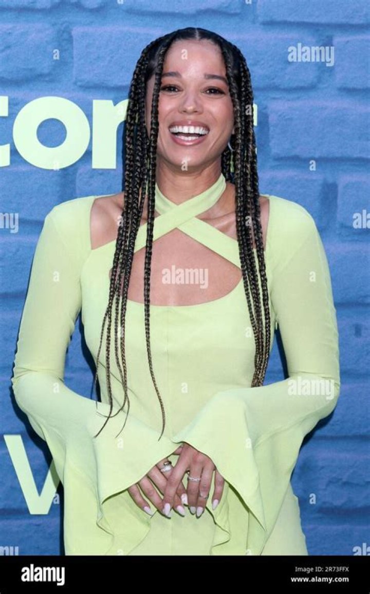 What is Alisha Wainwright nationality?