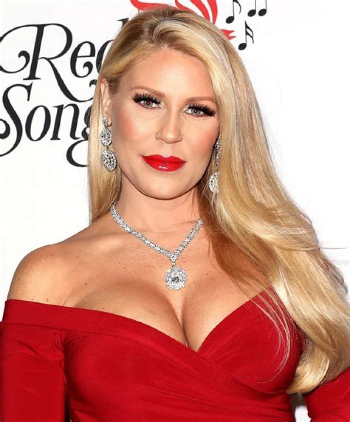 
What is Gretchen Rossi doing now? Net Worth, Baby. Married? 