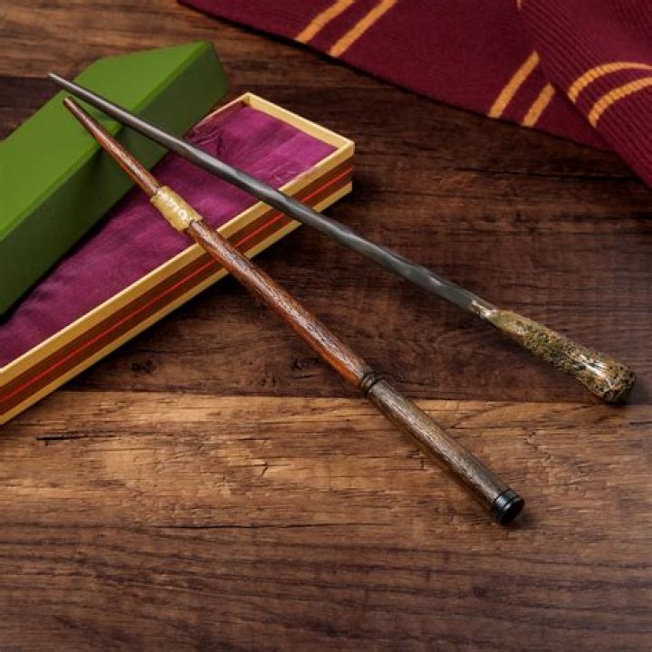 What is Ron’s wand core?