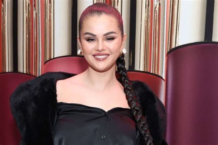
What is Selena Gomez’s Net Worth and Salary? Her Earnings from Instagram 