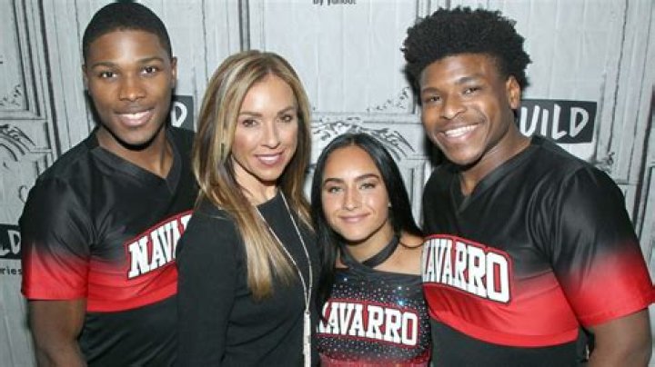 
Who Are Cheer Star Jerry Harris Parents? Meet His Mom Lizzie Bowman 