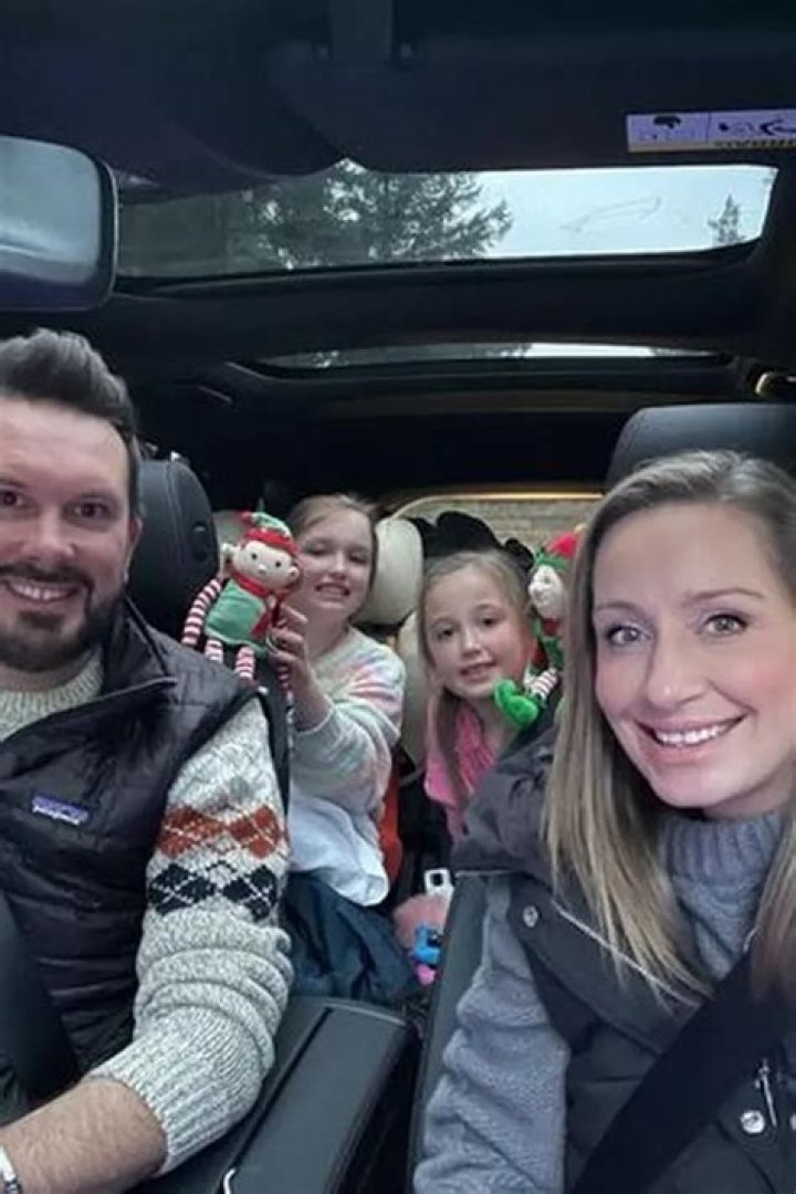 
Who Are Nicola Bulley Kids Harriet And Sophia? Husband And Family 