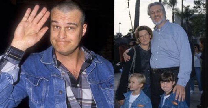 Who are Richard Moll’s children, Chloe Moll, and Mason Moll?