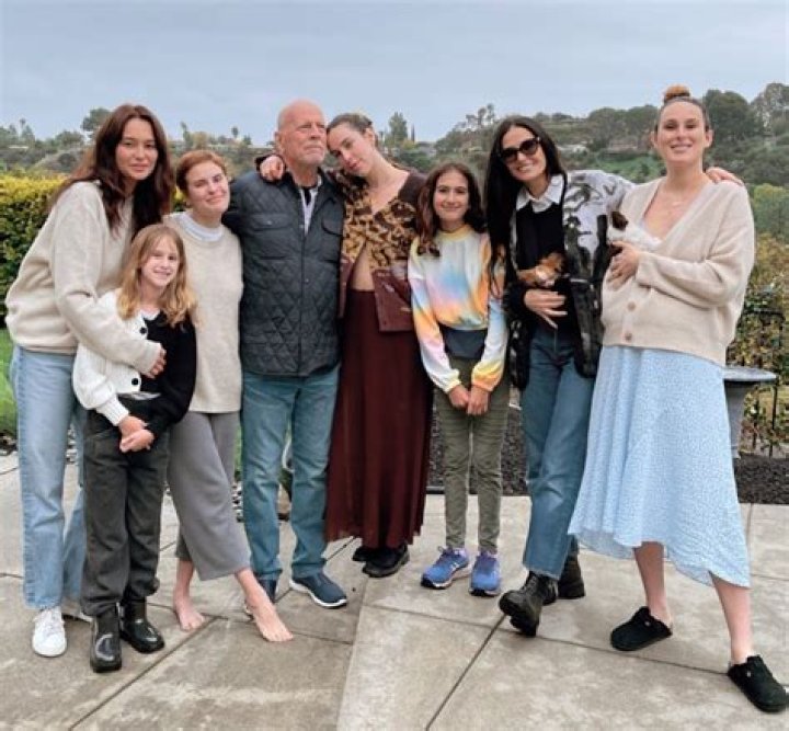 
Who are Rumer Williss Parents? Rumer Willis Biography, Parents Name, Nationality and More 