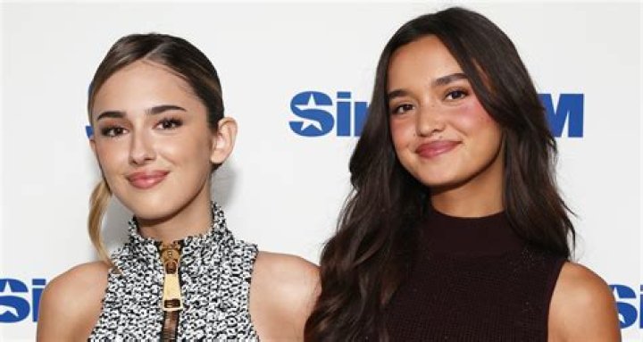 
Who Are Sophia Hammons Parents? Everything On Her Siblings And Ethnicity 