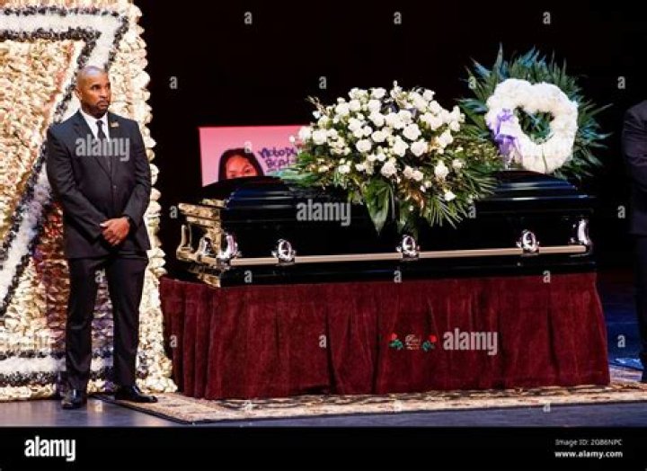 Who didnt attend Eazy-E funeral? – Celebrity.fm – #1 Official Stars, Business & People Network, Wiki, Success story, Biography & Quotes
