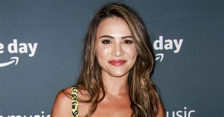 Former Bachelorette Andi Dorfman Seemingly Goes IG Official With New Man While Vacationing in Cabo