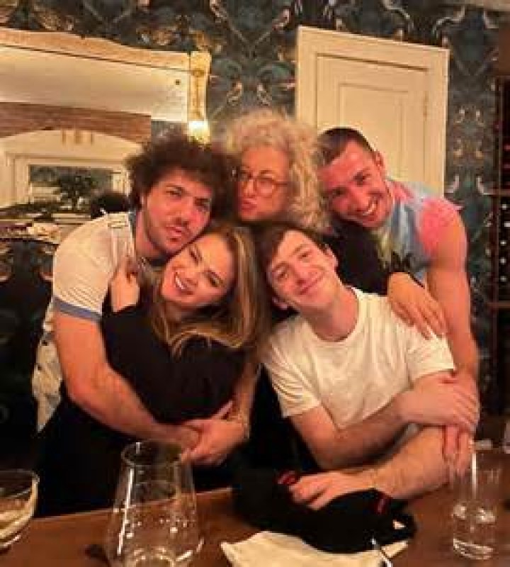 Who Is Craig Robinson Wife Kelly Mccrum? Everything To Know About Her – Meet On Instagram