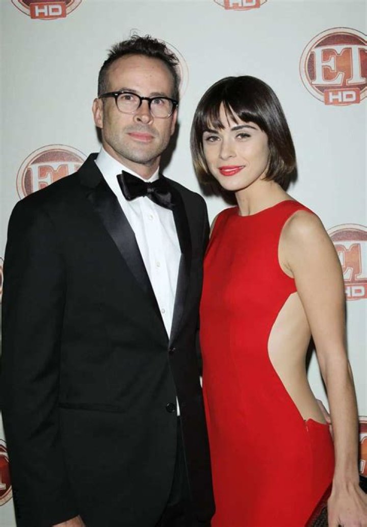 Who is Jason Lee married to?