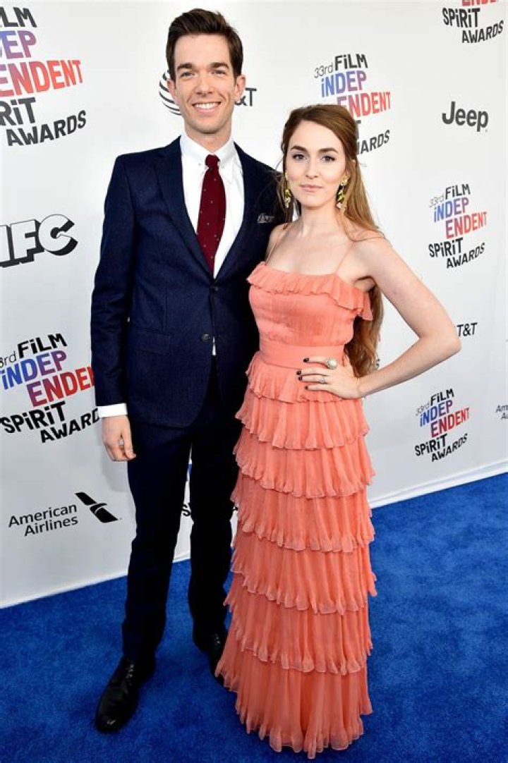 
Who is John Mulaney’s Wife, Annamarie Tendler? Age, Height 