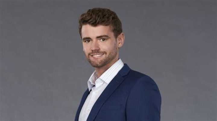Luke Stone Is on ‘Bachelor in Paradise’ After Eliminating Himself From Hannah Brown’s Season