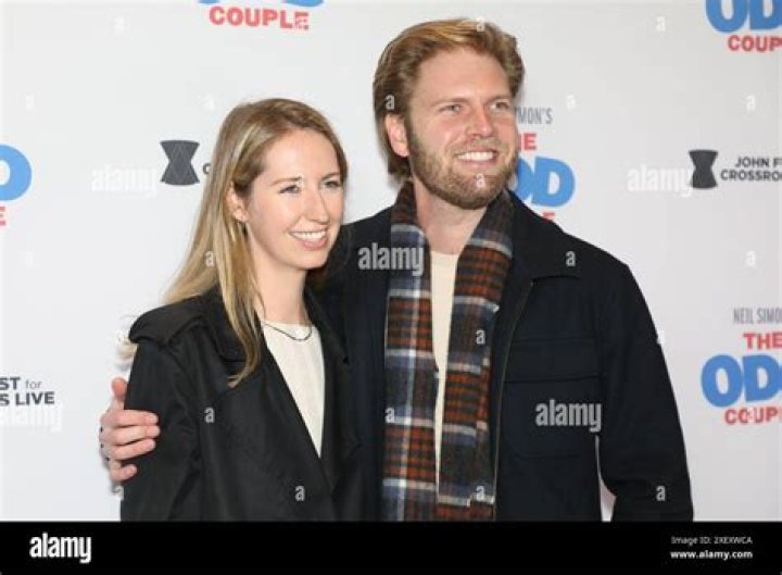 
Who Is Mark Humphries’ Wife, Yulia Humphries? His Age And Net Worth 