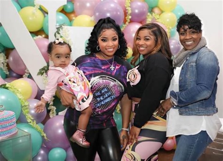 Who is Reginae Carter parents? – Celebrity.fm – #1 Official Stars, Business & People Network, Wiki, Success story, Biography & Quotes
