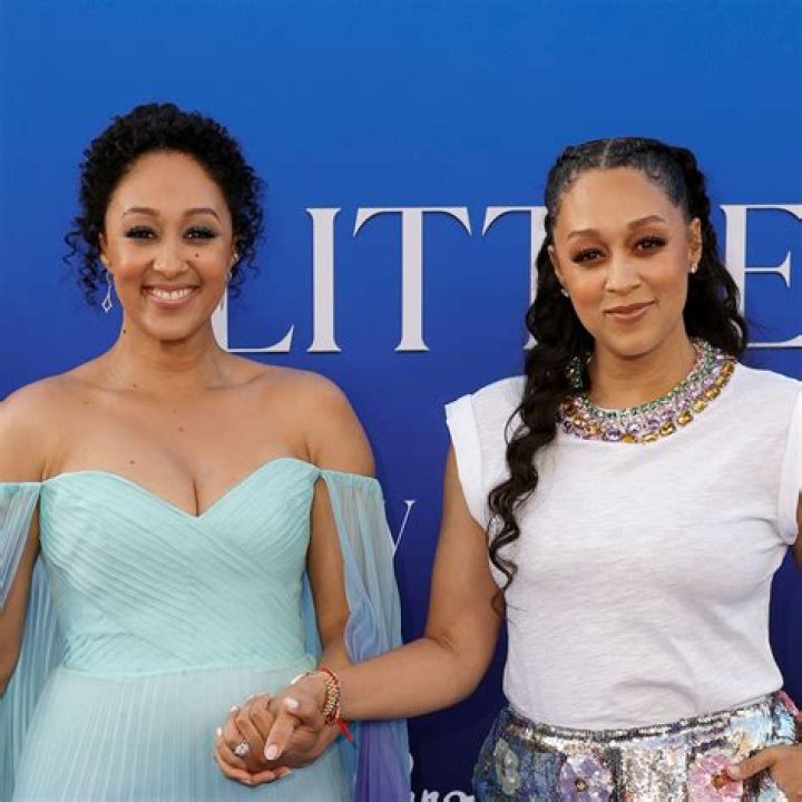 Who is richer Tia or Tamera Mowry? – Celebrity.fm – #1 Official Stars, Business & People Network, Wiki, Success story, Biography & Quotes