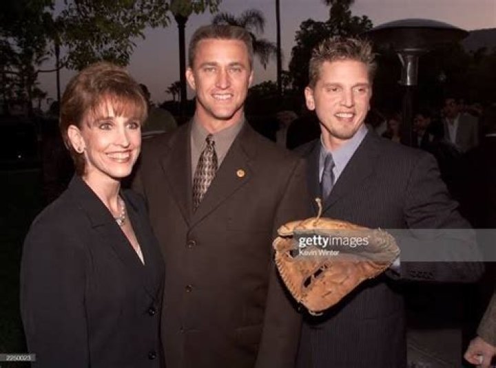 
Who Is Roger Maris Jr Wife? Kids And Parents Facts 