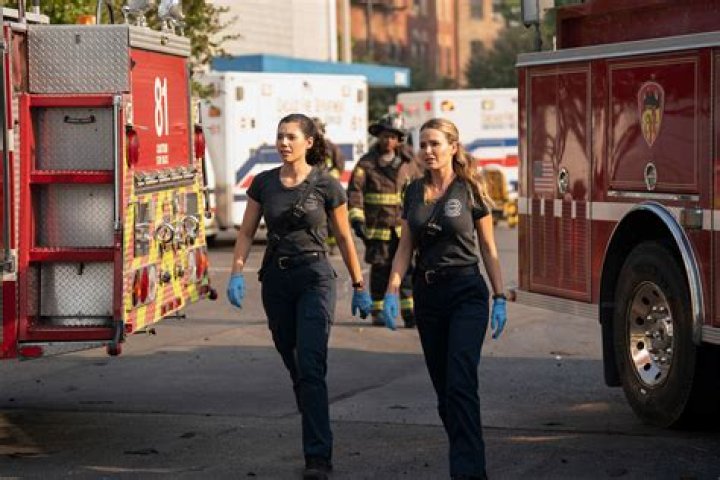 Wer ist die neue Frau bei Chicago Fire? – Celebrity.fm