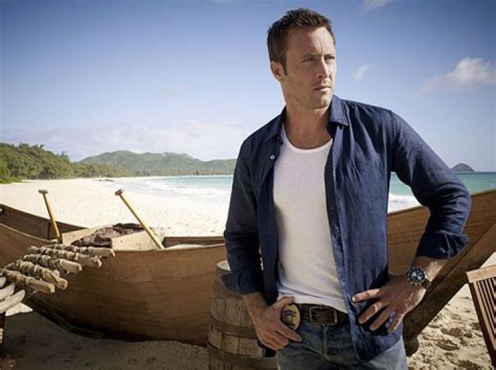 Why did Alex O’Loughlin leave Hawaii 5o?