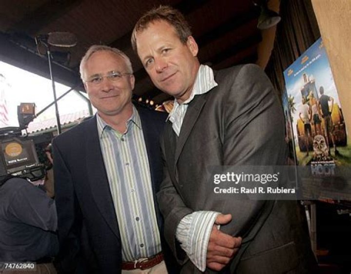 Wil Shriner (TV Actor) - Age, Birthday, Bio, Facts, Family, Net Worth, Height & More