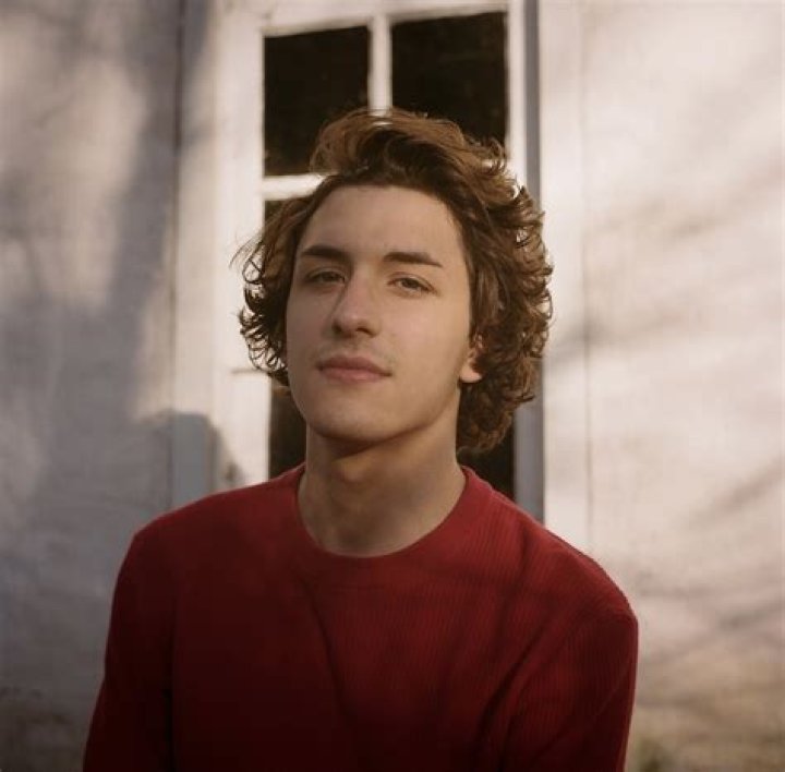Will Price (Actor) Age, Wiki, Height, Parents, Girlfriend, Biography & More