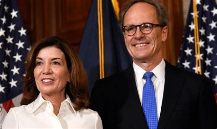 William J. Hochul Jr. Biography, Age, Height, Wife, Net Worth, Family